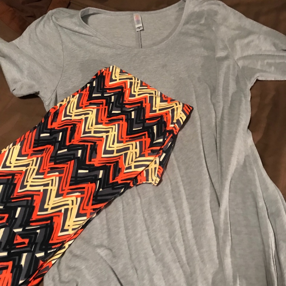 Lularoe Perfect Tee and leggings